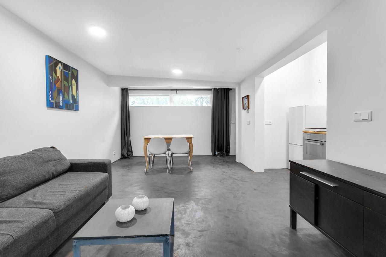 Lovely Studio Apartment With Hot Tub Reykjavik Luaran gambar
